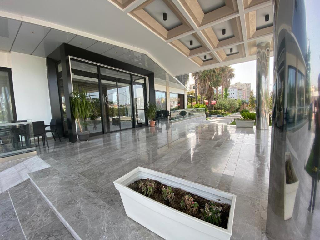 Hotel Continental Дуррес Екстер'єр фото
